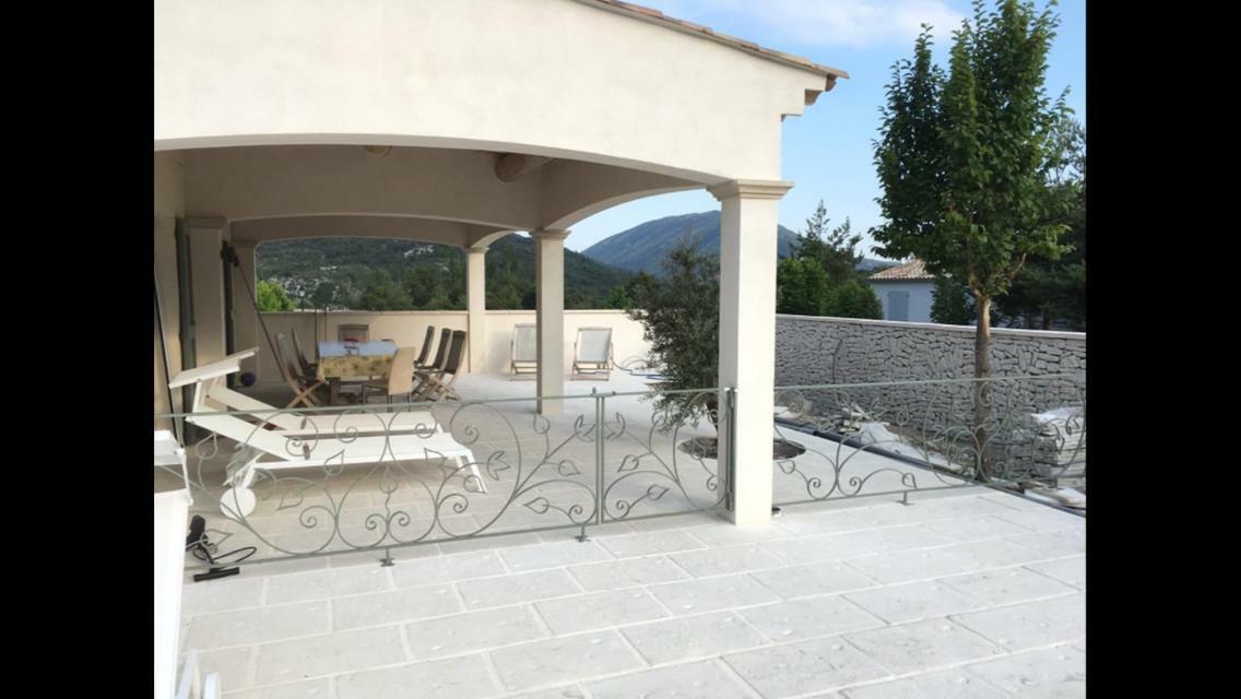 Villa-Castellane Extérieur photo